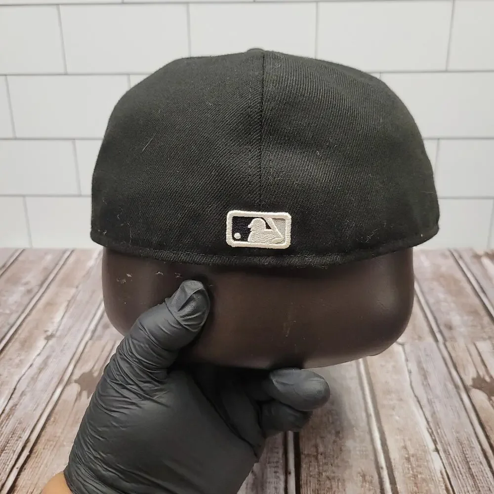 New Era Chicago White Sox 59FIFTY Fitted Hat Size 8 Black MLB On Field Cap